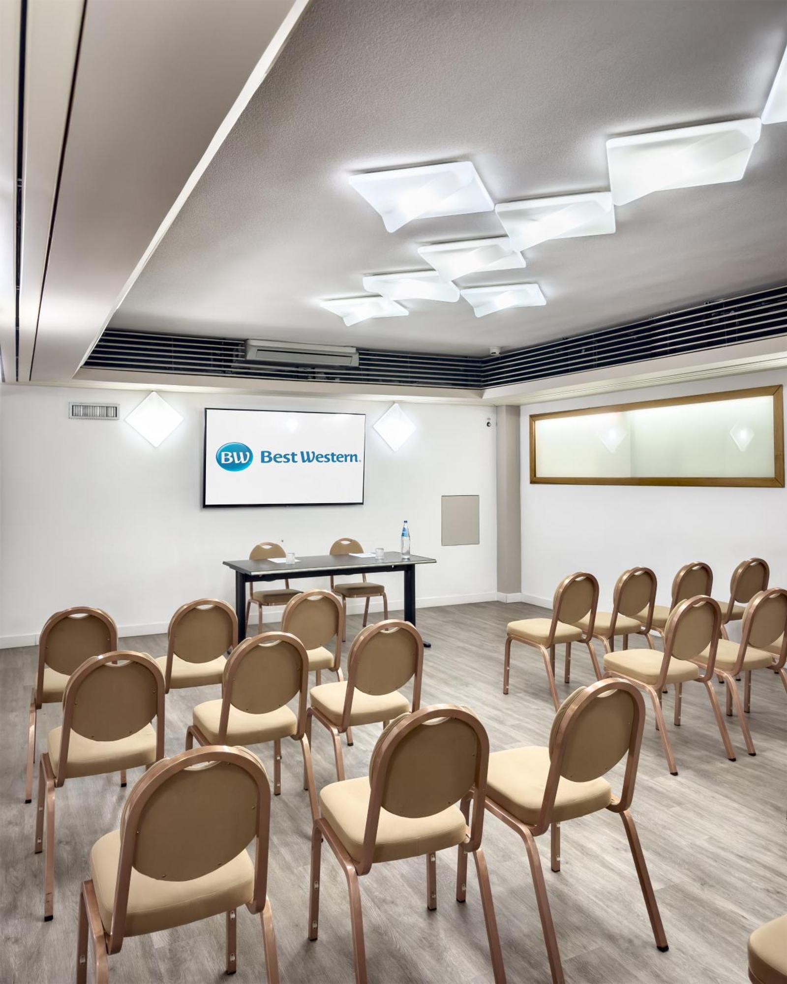 Best Western Hotel Residence Italia Quartu Sant'Elena Bagian luar foto