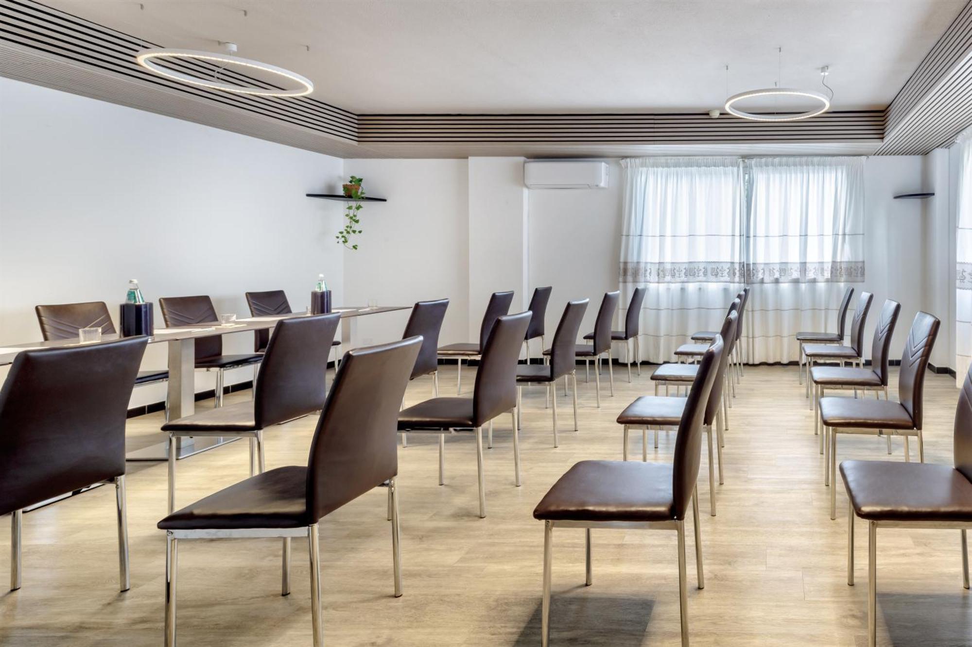 Best Western Hotel Residence Italia Quartu Sant'Elena Bagian luar foto