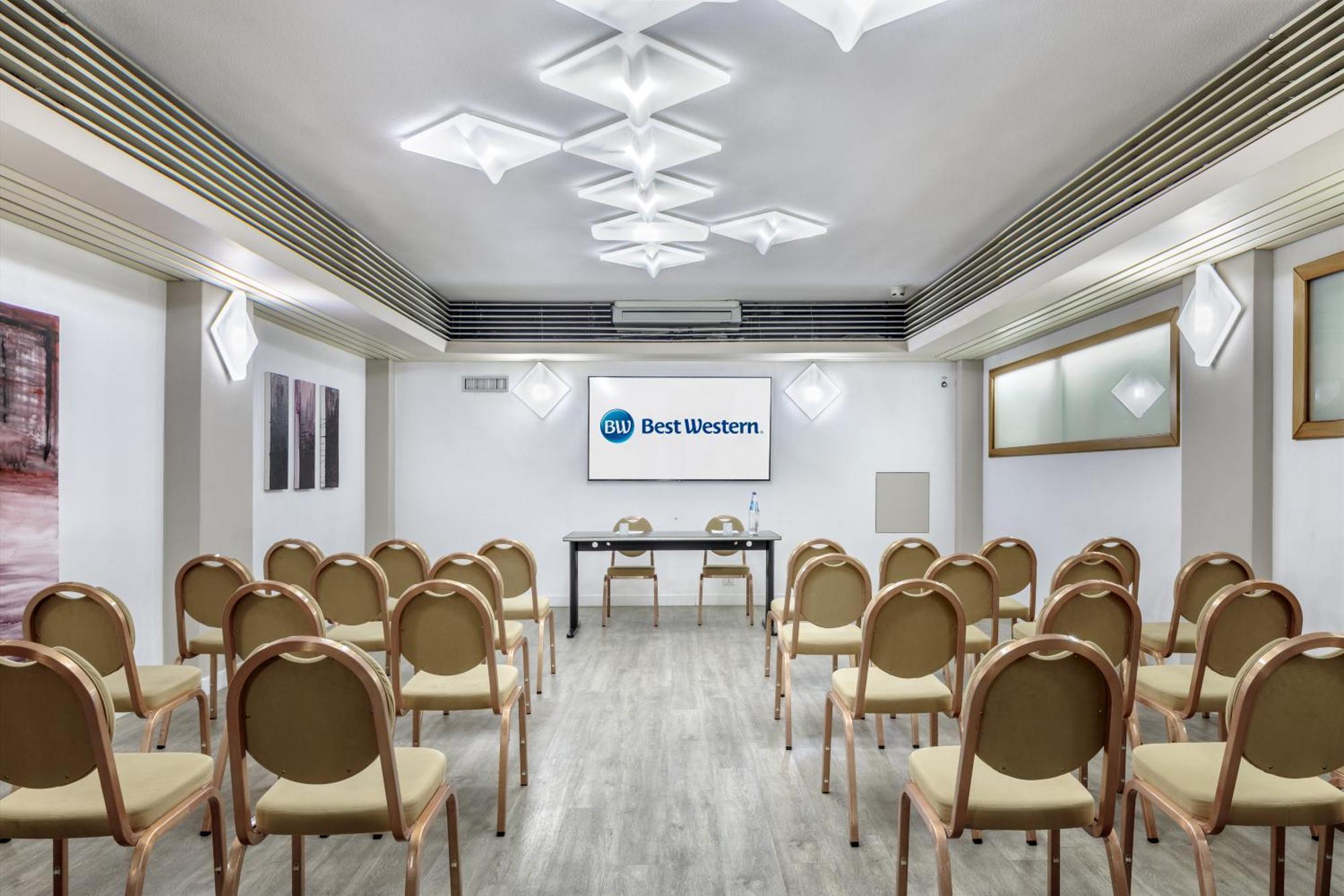 Best Western Hotel Residence Italia Quartu Sant'Elena Bagian luar foto