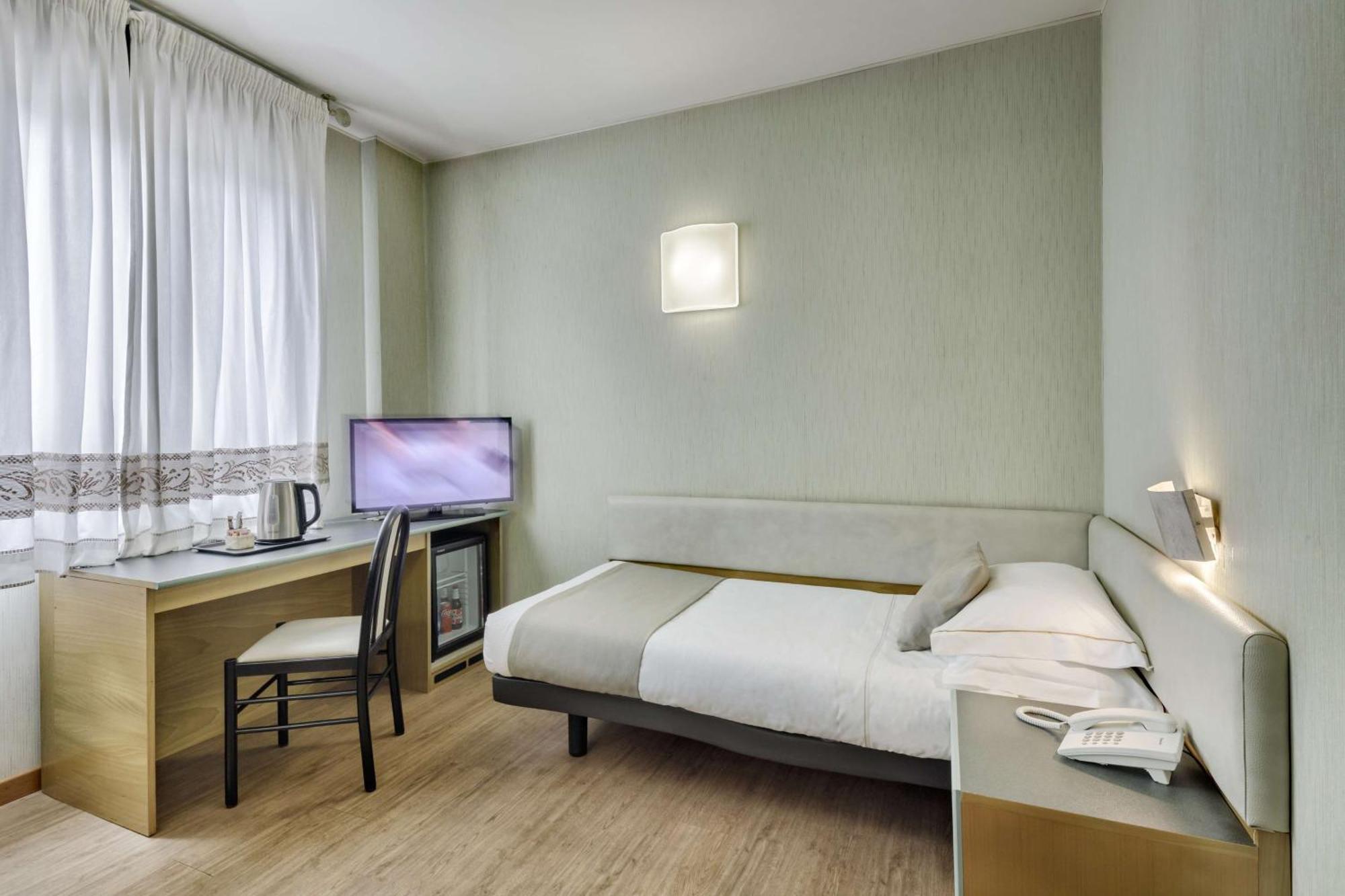 Best Western Hotel Residence Italia Quartu Sant'Elena Bagian luar foto