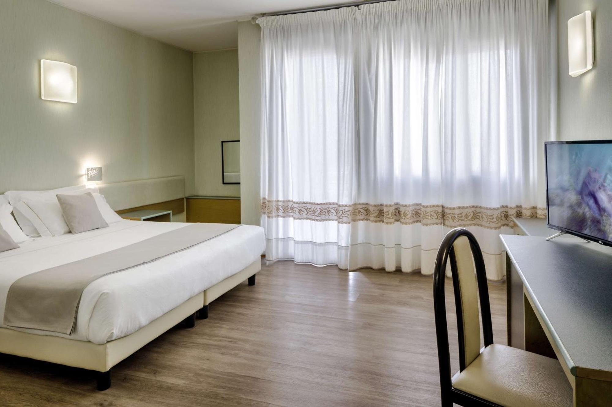 Best Western Hotel Residence Italia Quartu Sant'Elena Bagian luar foto